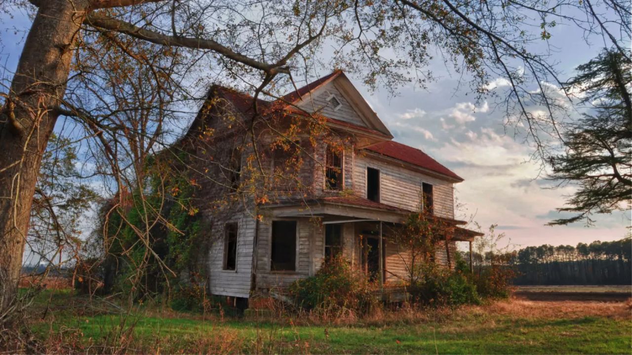 Tennessee is Home to an Abandoned Town Most People Don’t Know About